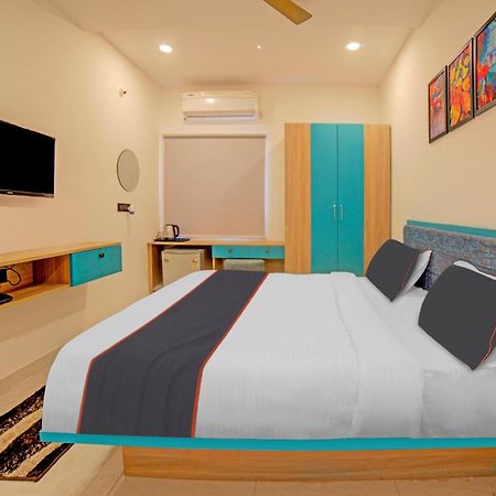 Collection O Lakeview Castle Hotel Warangal Ngoại thất bức ảnh