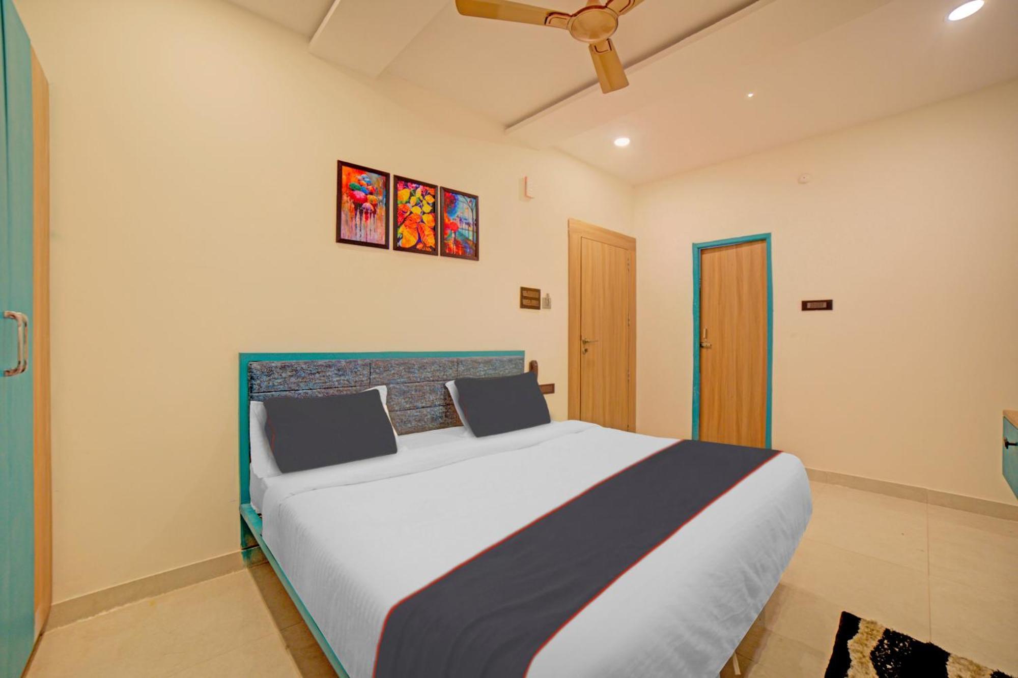 Collection O Lakeview Castle Hotel Warangal Ngoại thất bức ảnh