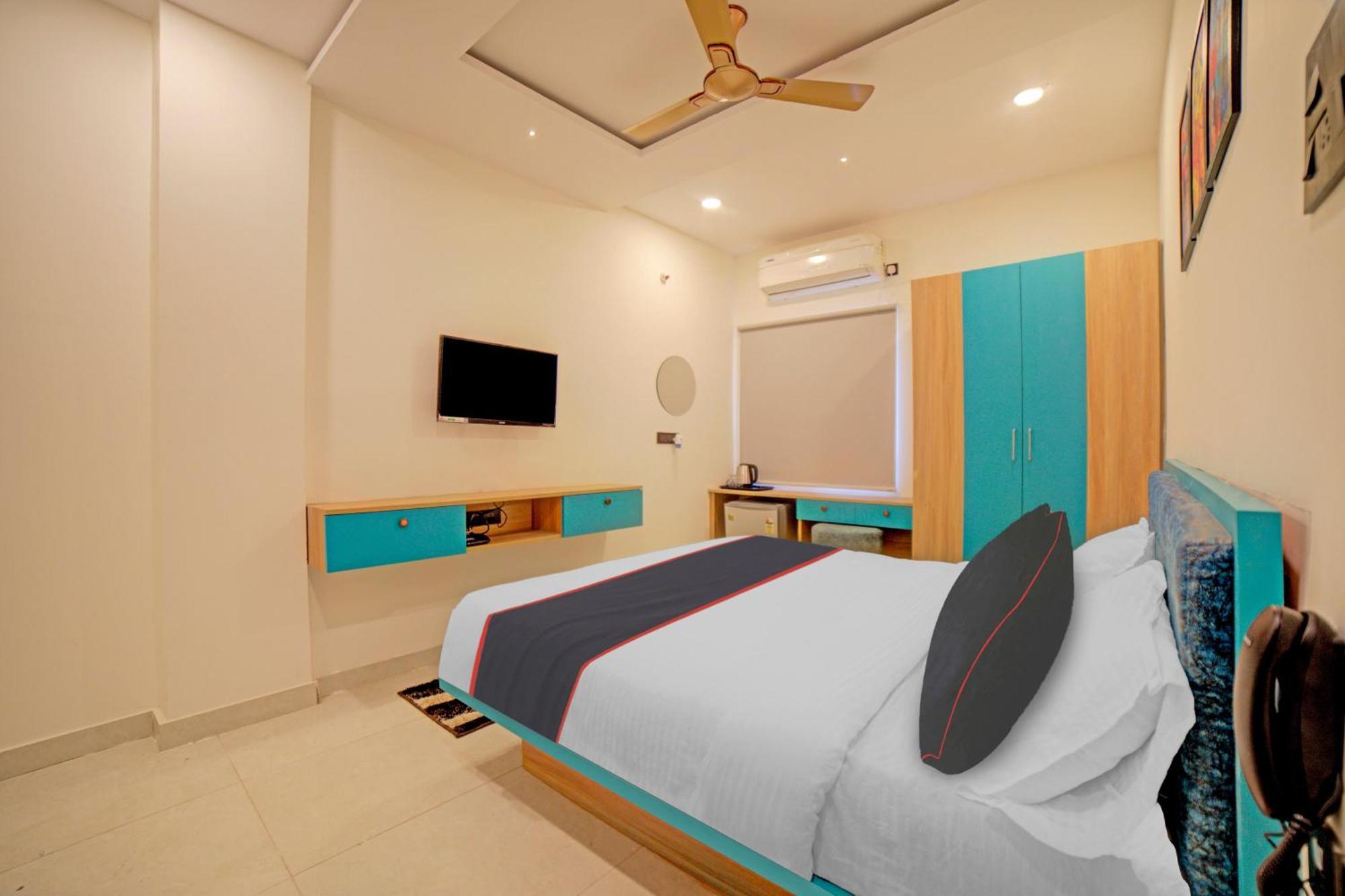 Collection O Lakeview Castle Hotel Warangal Ngoại thất bức ảnh