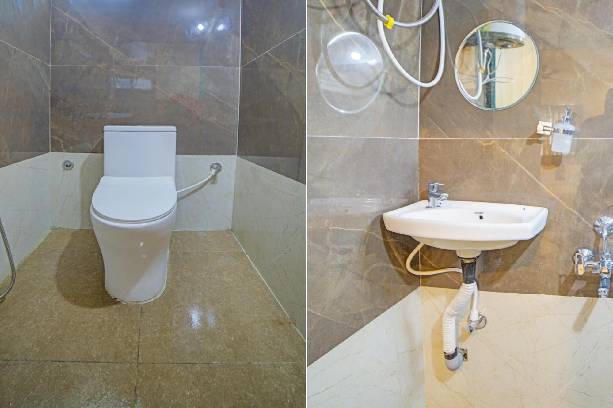Collection O Lakeview Castle Hotel Warangal Ngoại thất bức ảnh